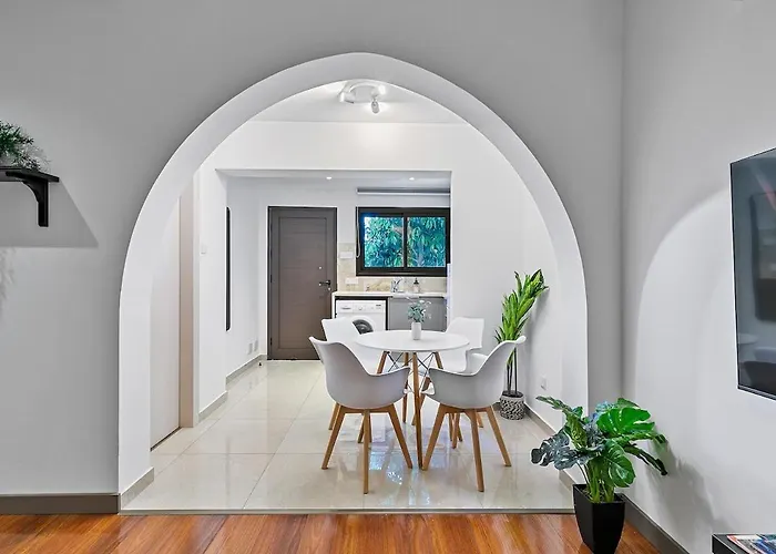 Apartamento Orange Tree Studio, Just Steps From The Sea Pafos