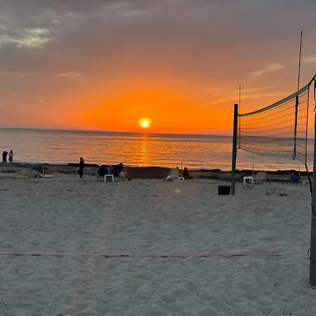 Orange Tree Studio, Just Steps From The Sea Apartament *