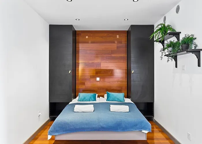 Orange Tree Studio, Just Steps From The Sea * 파포스